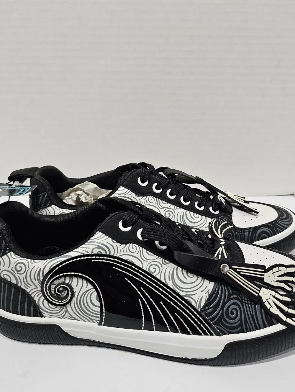 Disney Ground Up Nightmare Before Christmas Men's Sneakers NWT